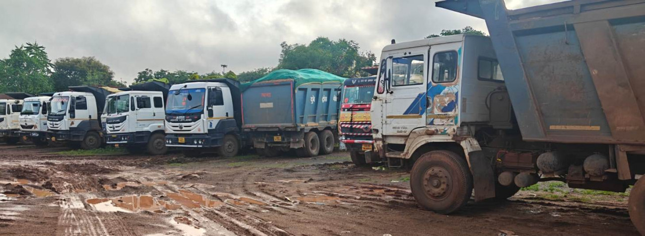 रेत, गिट्टी एवं मुरम के अवैध परिवहन पर खनिज विभाग की बड़ी कार्रवाई- 13 हाईवा जब्त